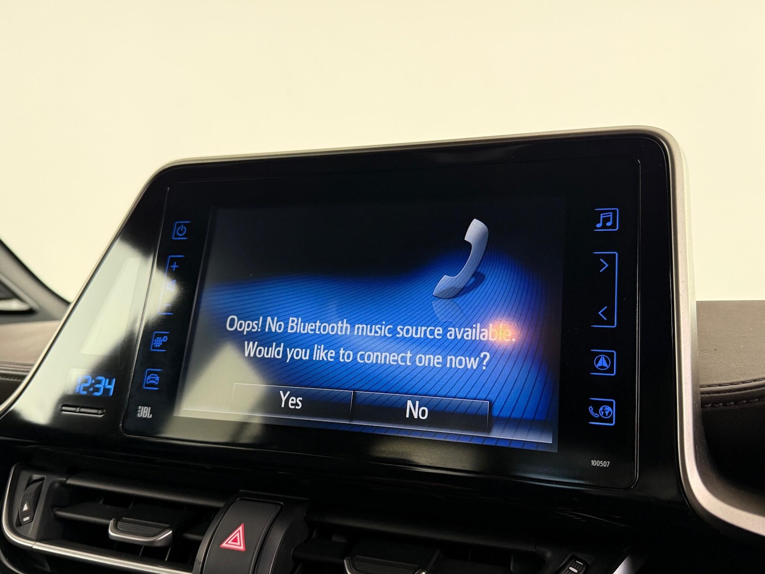 Used Toyota C-HR 2018 for sale - 76466897: Photo 36