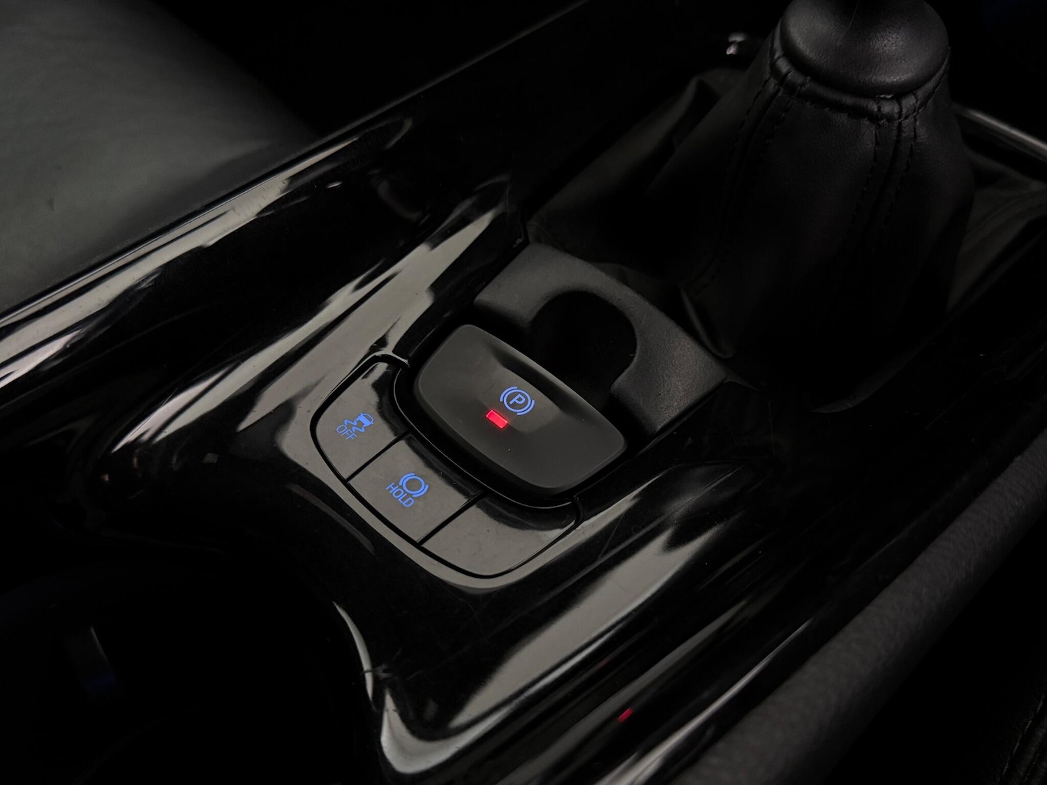 Used Toyota C-HR 2018 for sale - 76466897: Photo 38