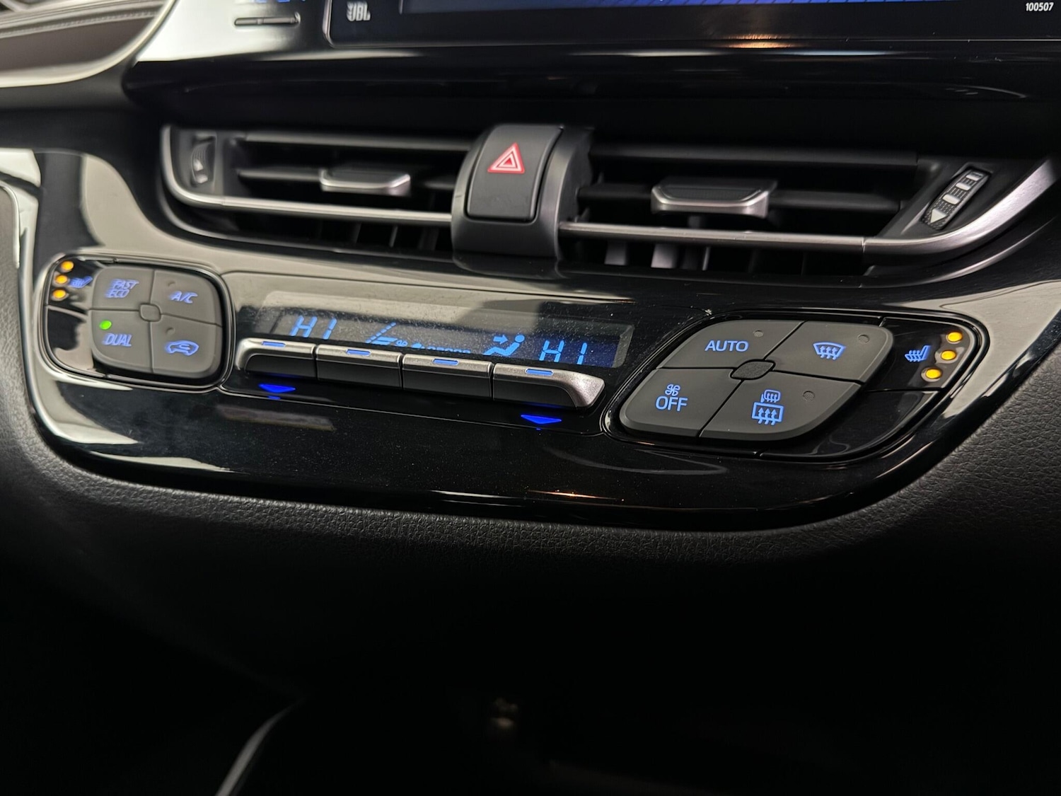 Used Toyota C-HR 2018 for sale - 76466897: Photo 42