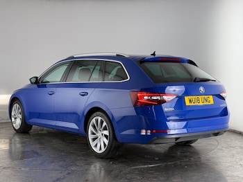 Used Skoda Superb 2018 for sale - 77854375: Photo