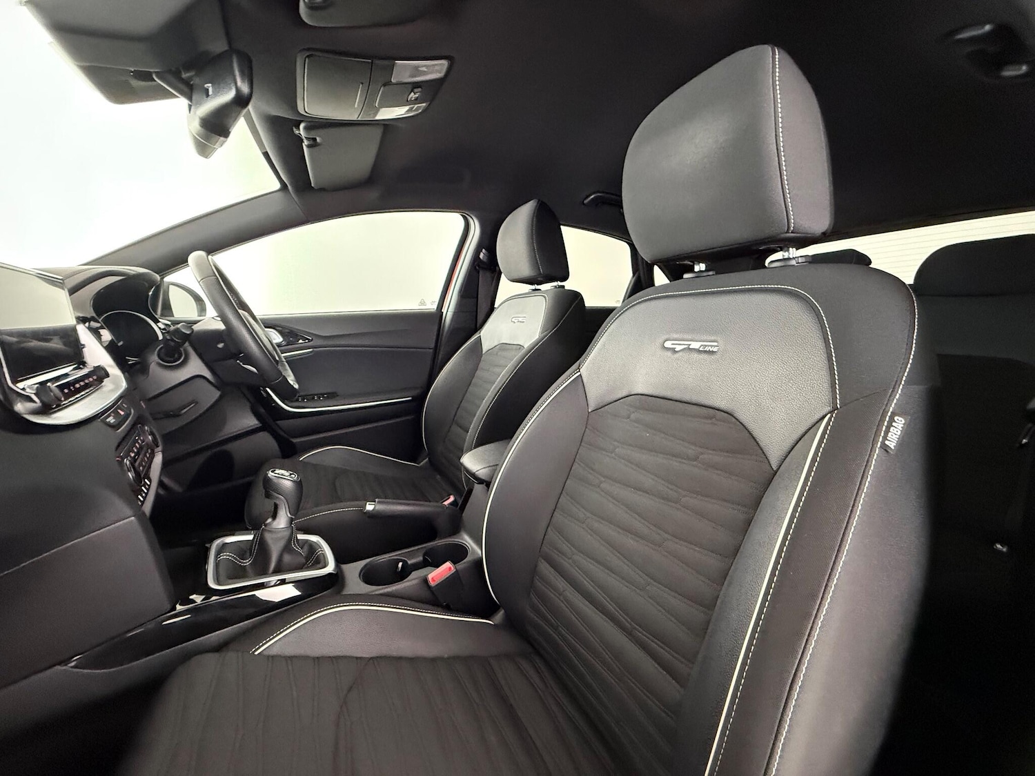 Used Kia Ceed 2023 for sale - 76467352: Photo 15