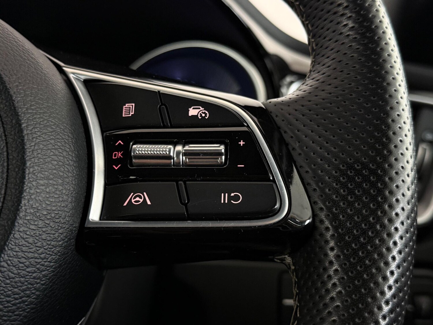 Used Kia Ceed 2023 for sale - 76467352: Photo 24