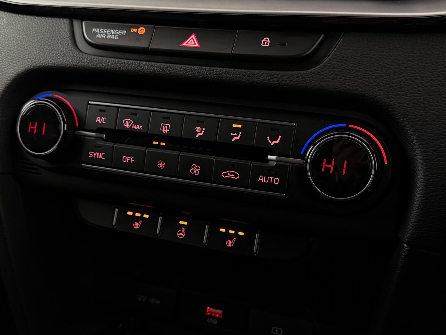 Used Kia Ceed 2023 for sale - 76467352: Photo 41