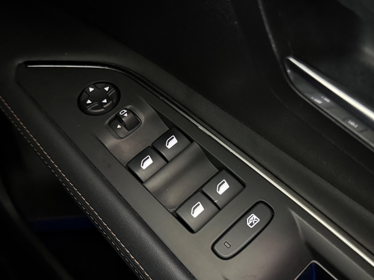 Used Peugeot 3008 for sale - 76484493: Photo 24