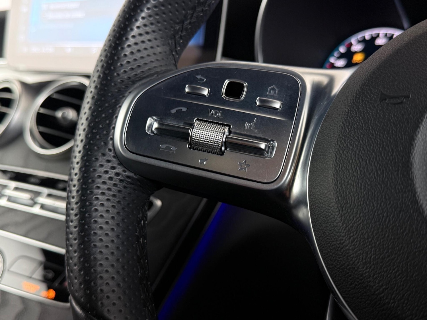 Used Mercedes-Benz C Class 2020 for sale - 77659189: Photo 18