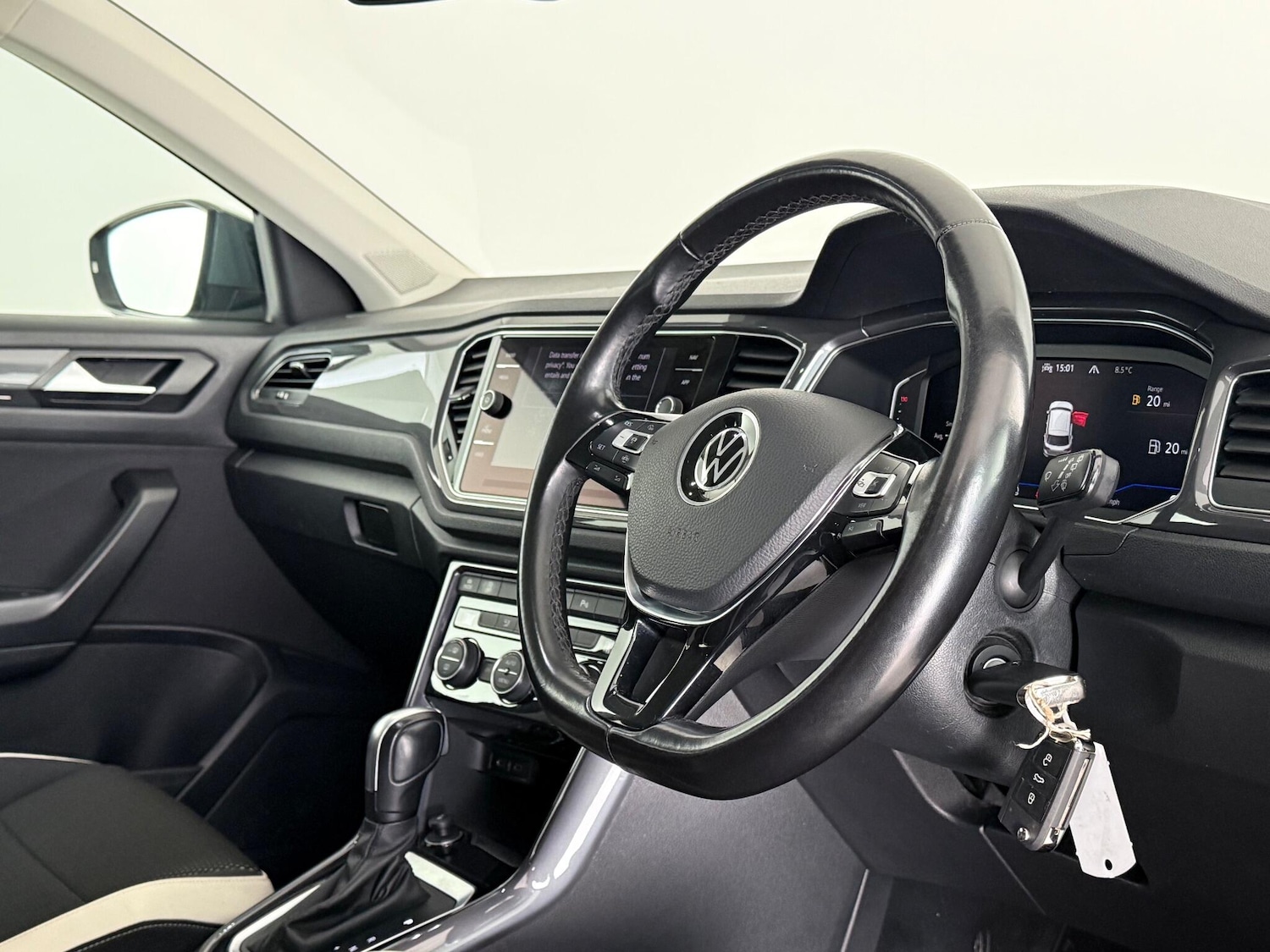 Used Volkswagen T-Roc 2021 for sale - 76714694: Photo 15