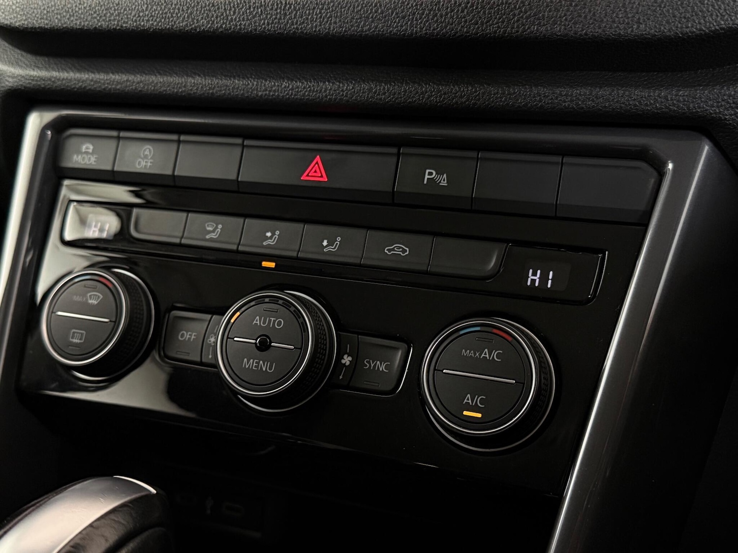 Used Volkswagen T-Roc 2021 for sale - 76714694: Photo 43