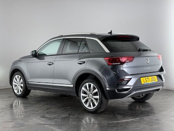Used Volkswagen T-Roc 2021 for sale - 76714694: Photo