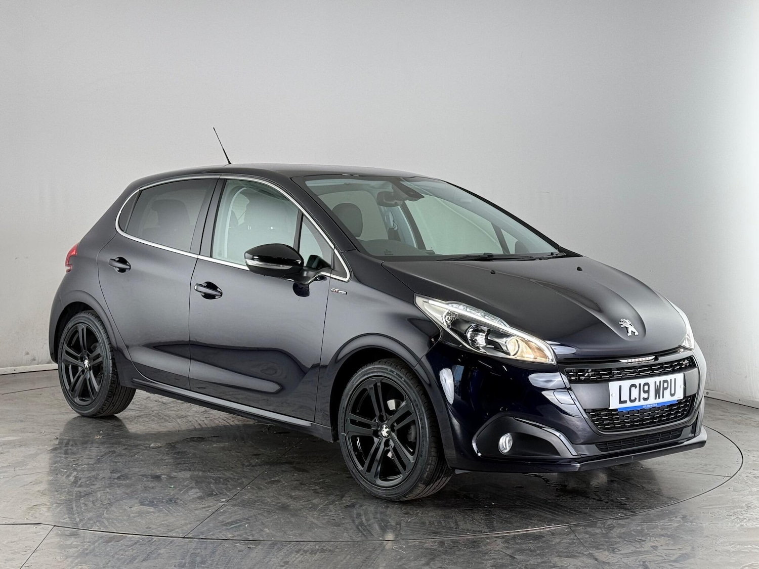 Used Peugeot 208 2019 for sale - 76467239: Photo 1