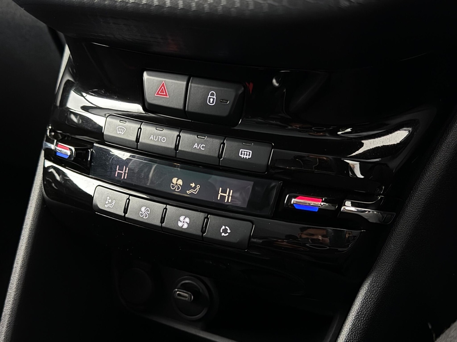 Used Peugeot 208 2019 for sale - 76467239: Photo 41