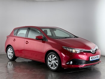 Toyota Auris feature image