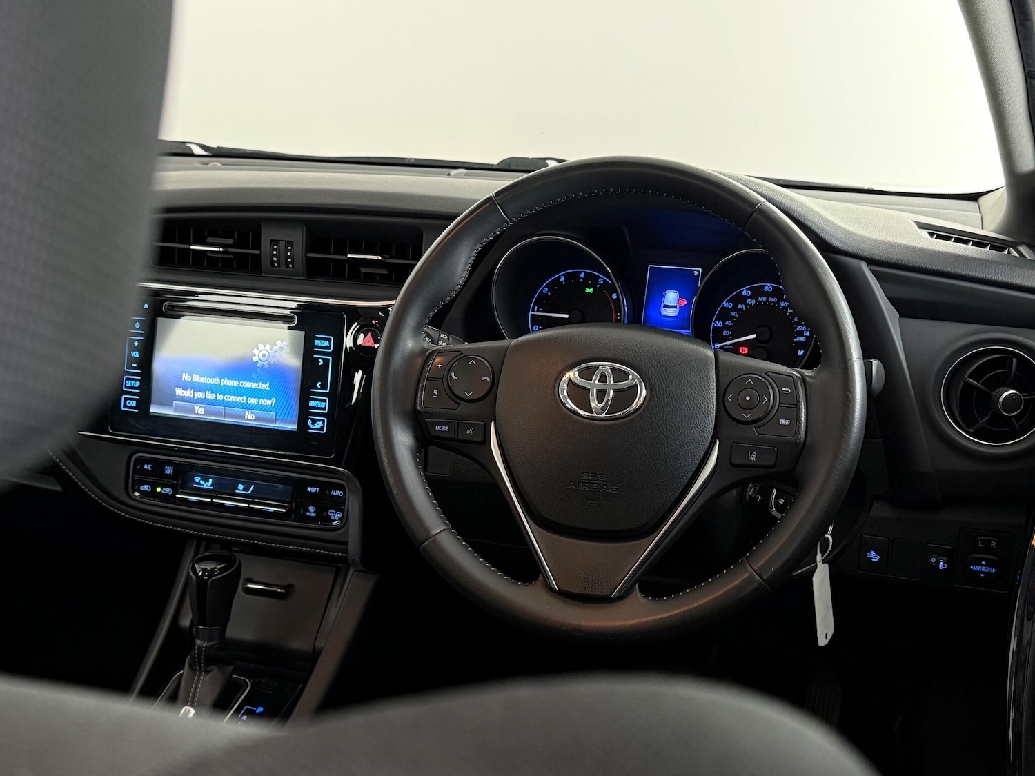 Used Toyota Auris 2016 for sale - 76990303: Photo 23