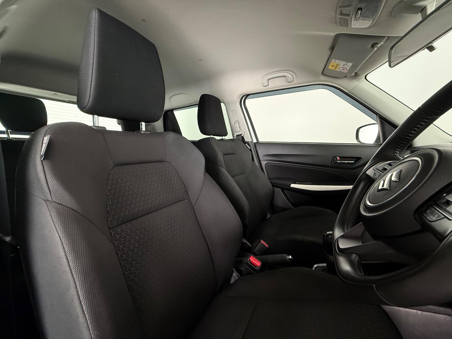 Used Suzuki Swift 2023 for sale - 77560059: Photo 10