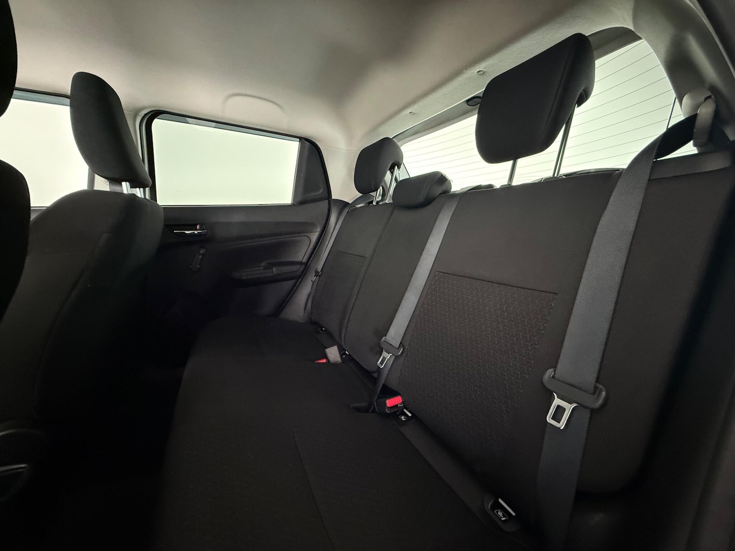 Used Suzuki Swift 2023 for sale - 77560059: Photo 13