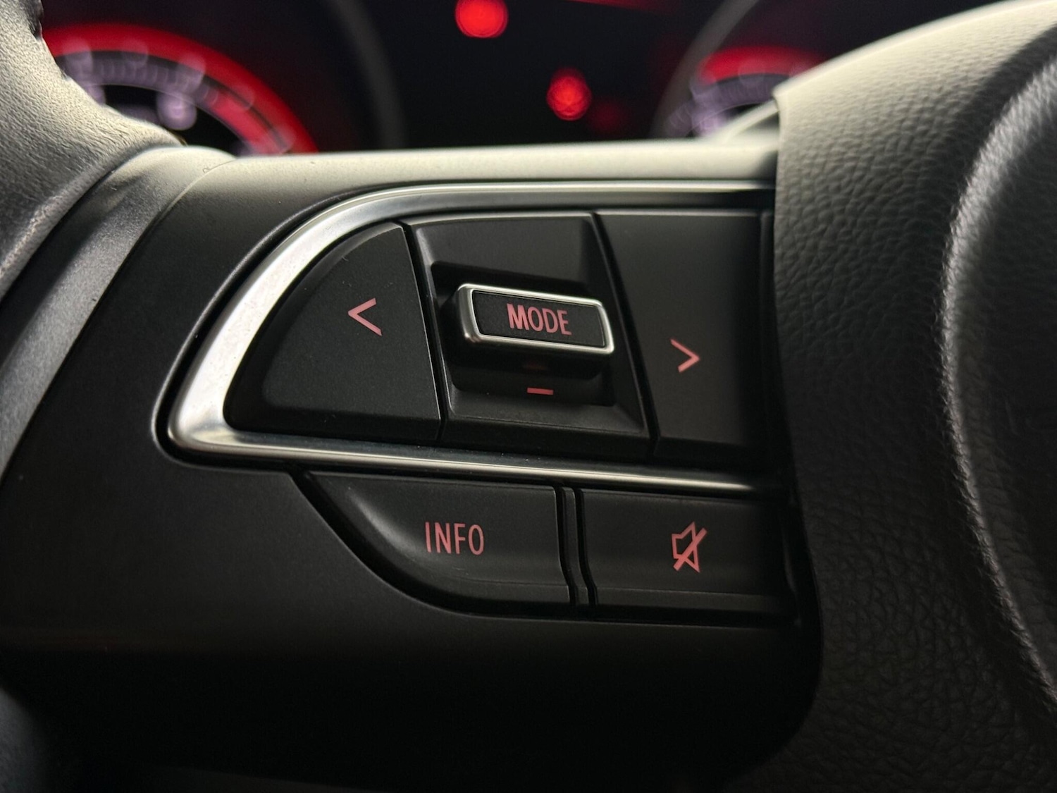 Used Suzuki Swift 2023 for sale - 77560059: Photo 16