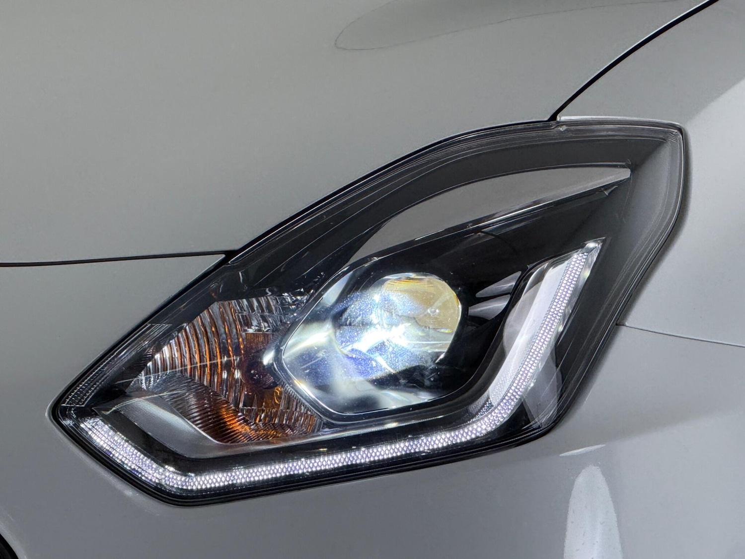 Used Suzuki Swift 2023 for sale - 77560059: Photo 5