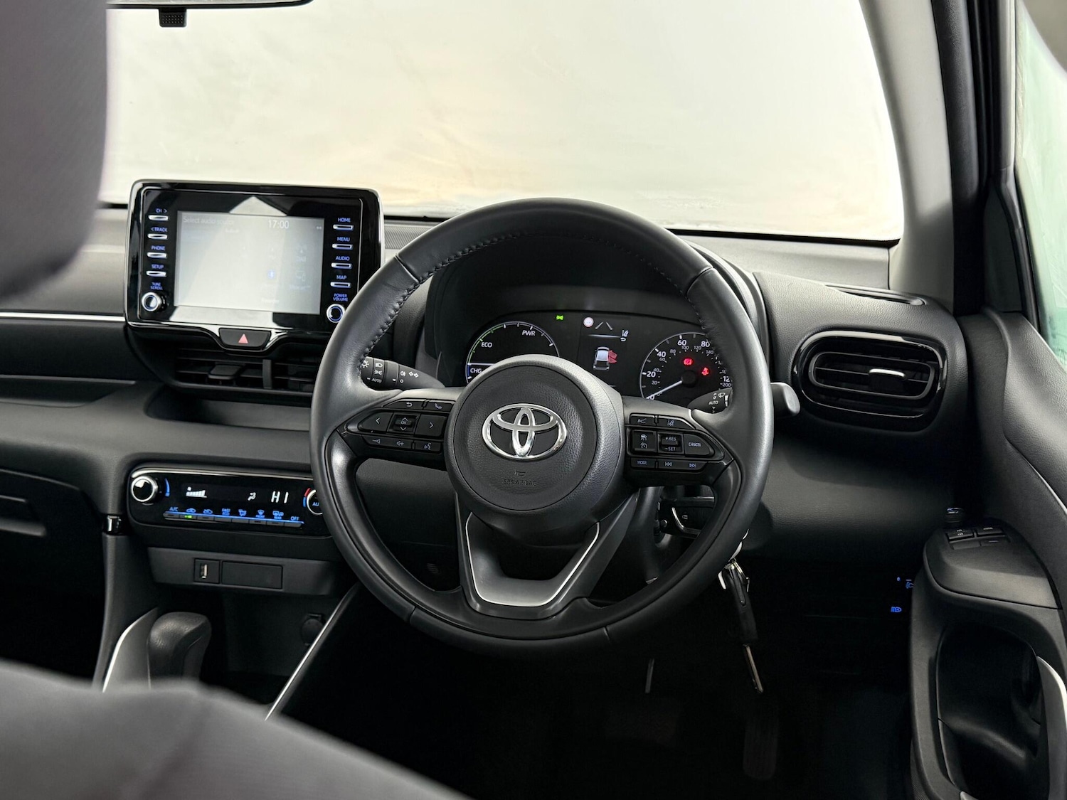 Used Toyota Yaris 2022 for sale - 77222780: Photo 17