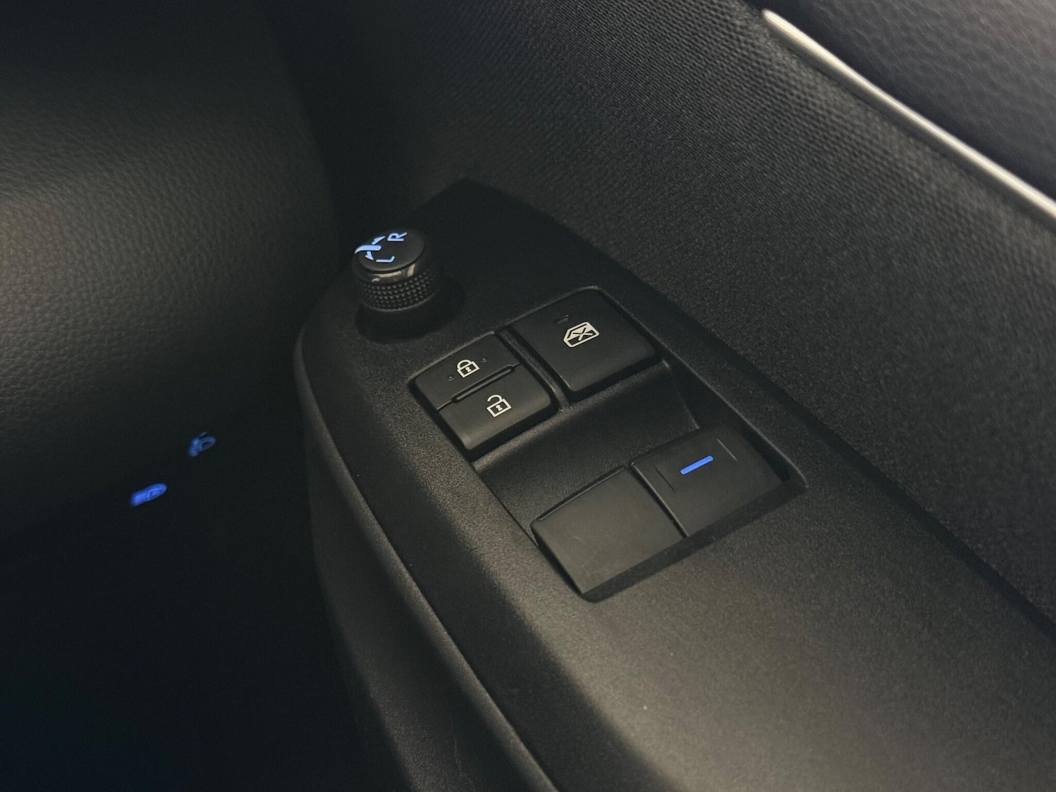 Used Toyota Yaris 2022 for sale - 77222780: Photo 21