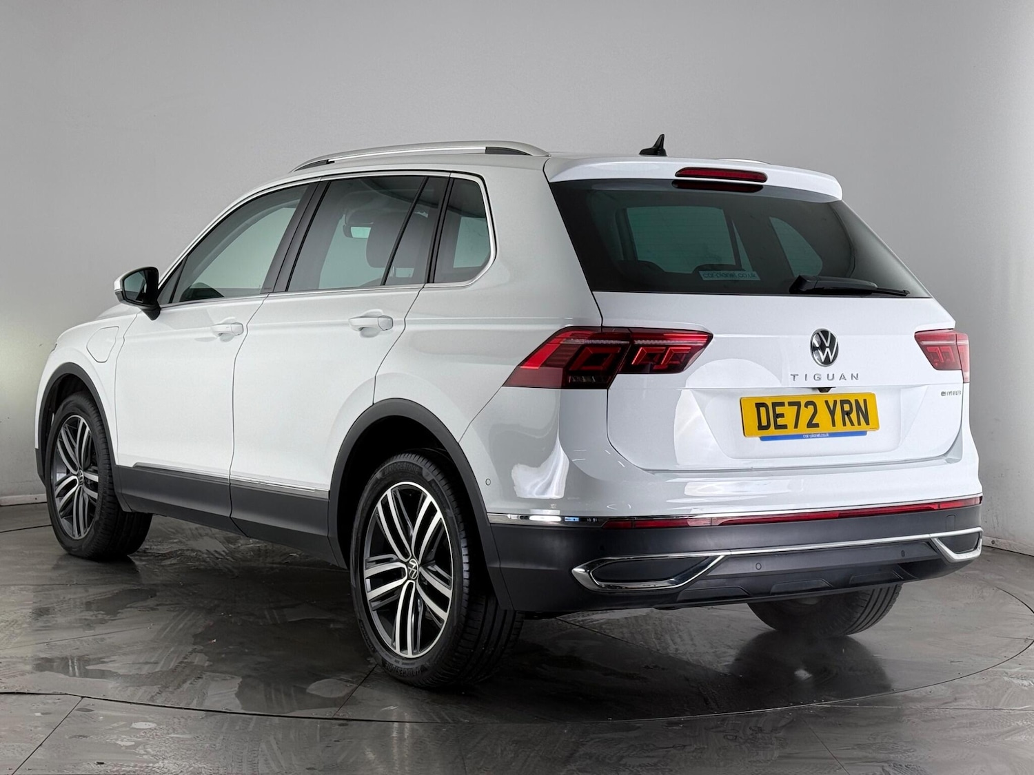 Used Volkswagen Tiguan 2022 for sale - 77543468: Photo 3