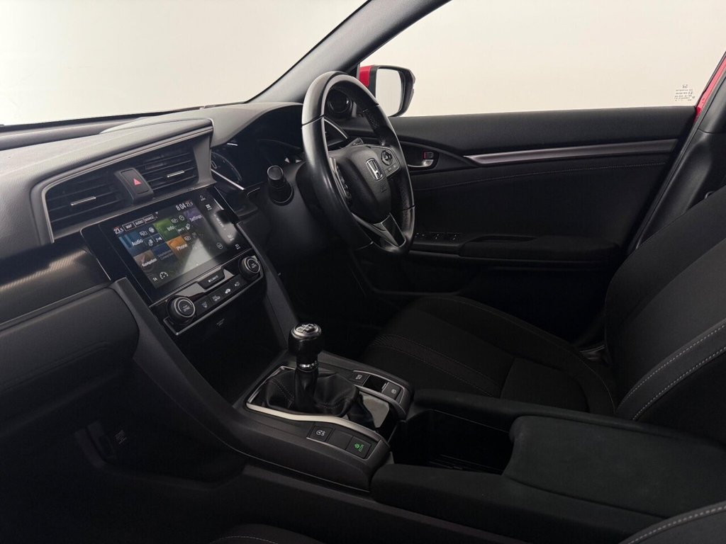 Used Honda Civic 2018 for sale - 75688277: Photo 17