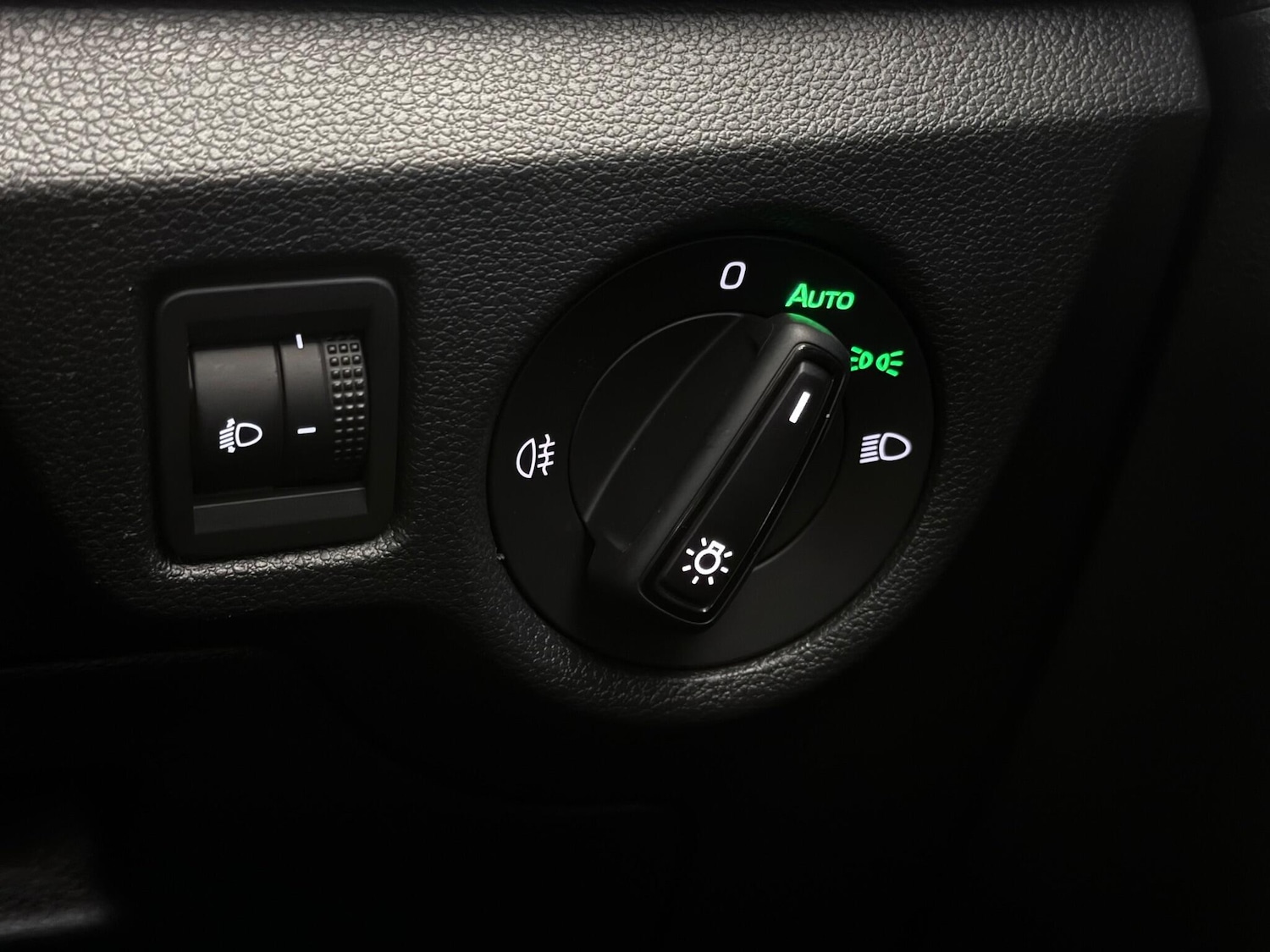 Used Skoda Kamiq 2020 for sale - 77182532: Photo 23