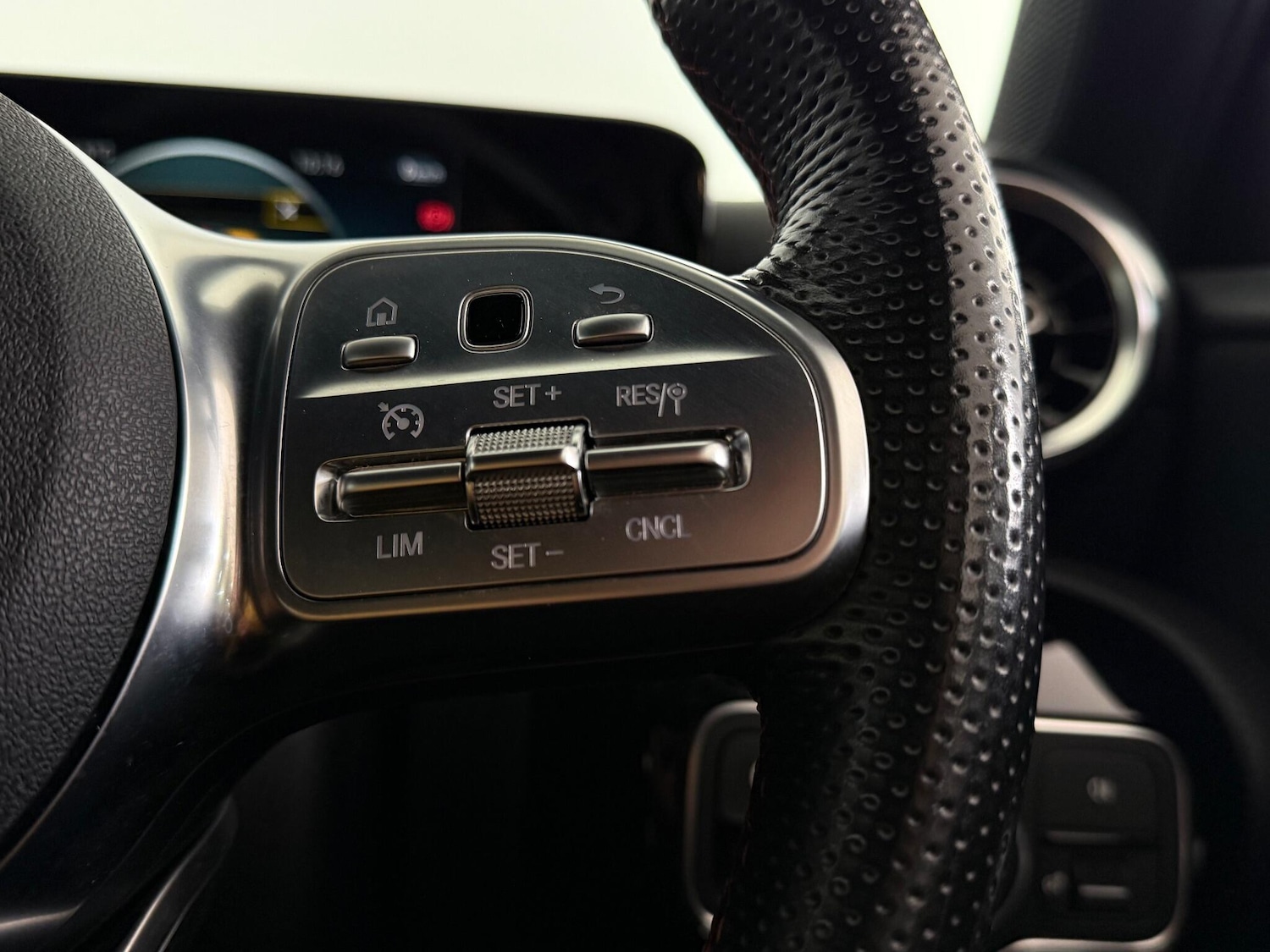 Used Mercedes-Benz A-Class 2019 for sale - 77216495: Photo 18