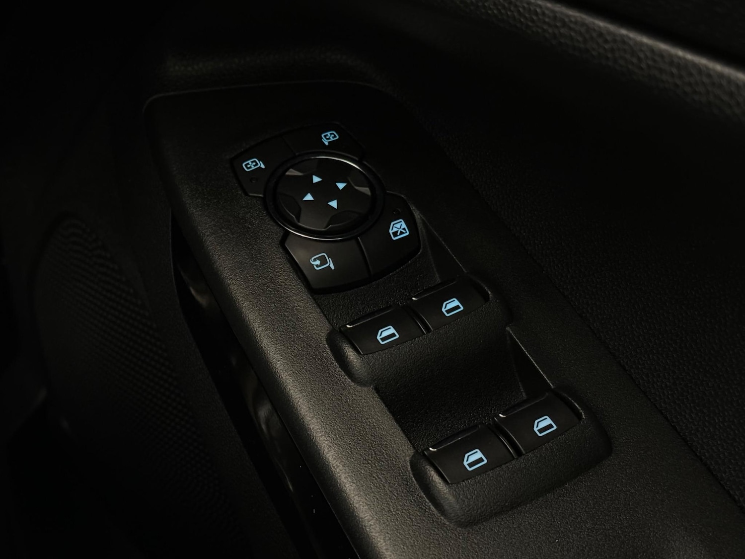 Used Ford Ecosport 2018 for sale - 77244009: Photo 16