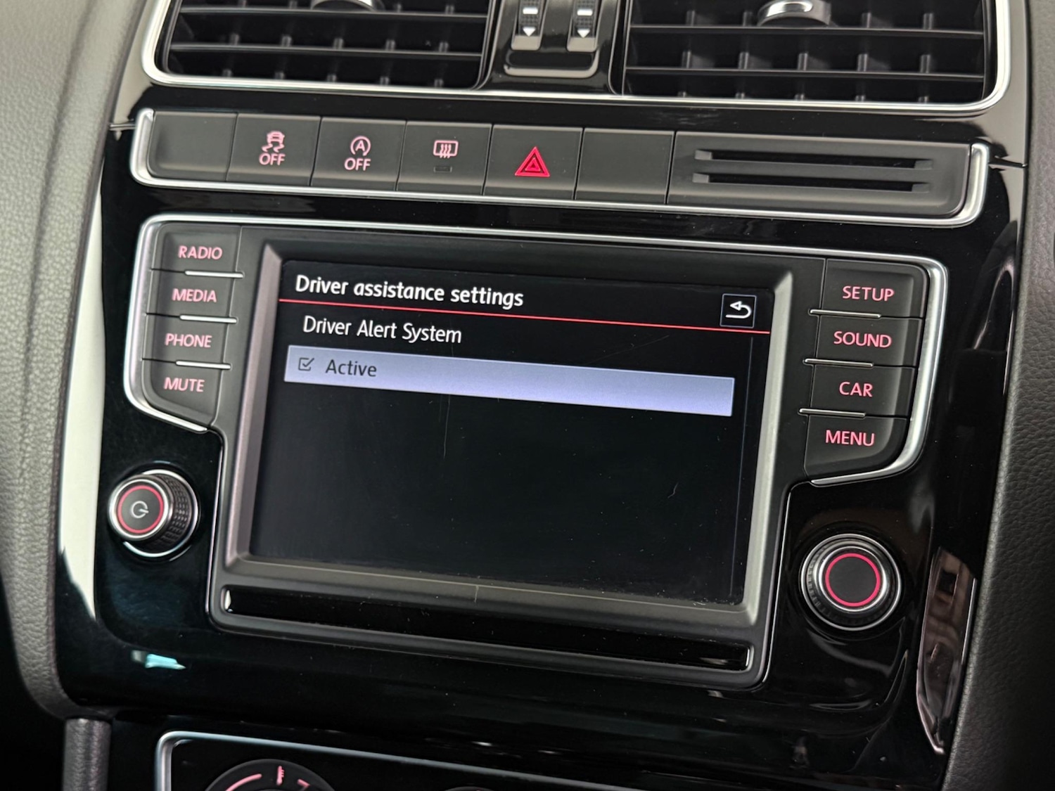 Used Volkswagen Polo 2016 for sale - 77221727: Photo 26