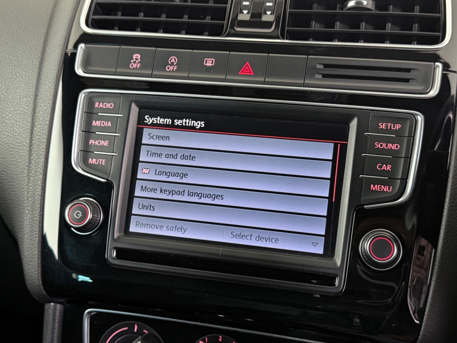 Used Volkswagen Polo 2016 for sale - 77221727: Photo 28