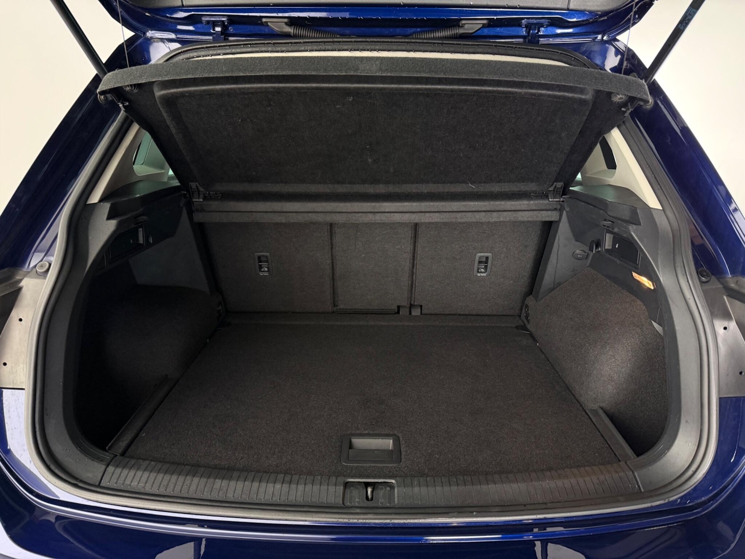 Used Volkswagen Tiguan 2017 for sale - 77799515: Photo 10