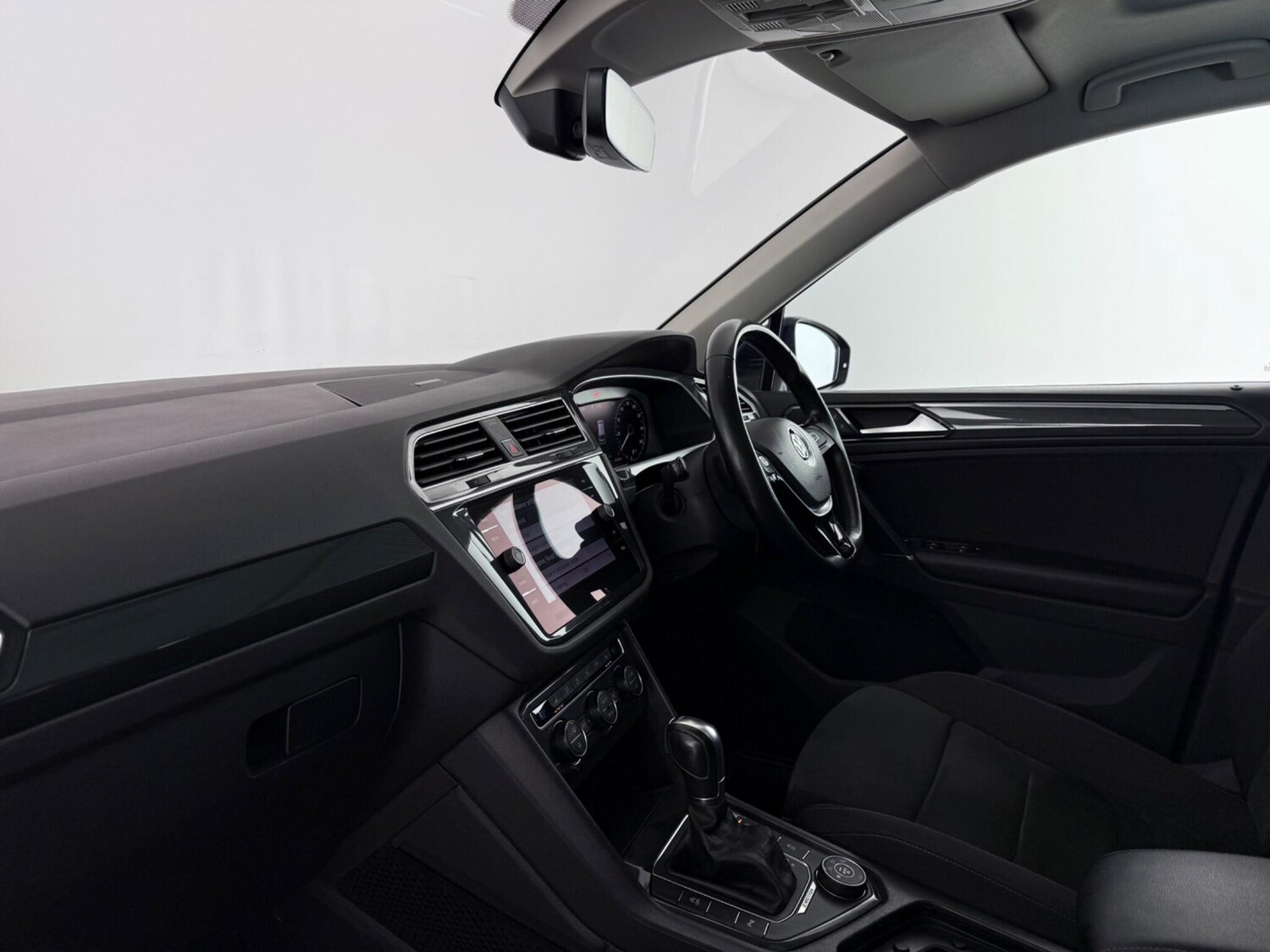 Used Volkswagen Tiguan 2017 for sale - 77799515: Photo 14