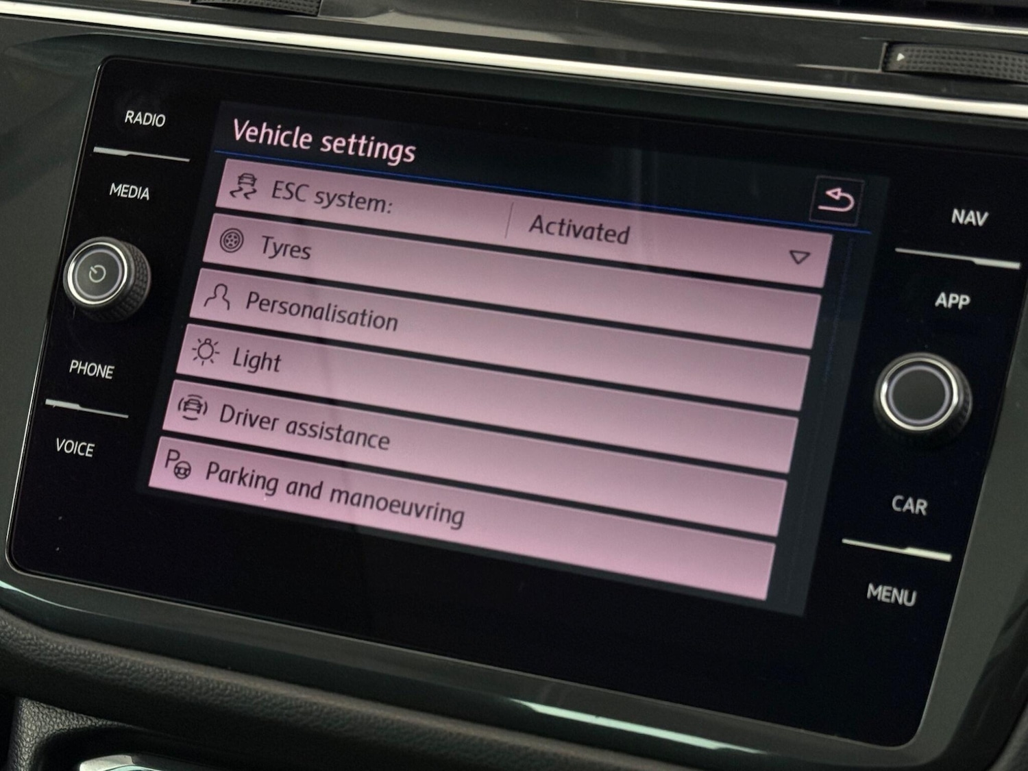 Used Volkswagen Tiguan 2017 for sale - 77799515: Photo 28