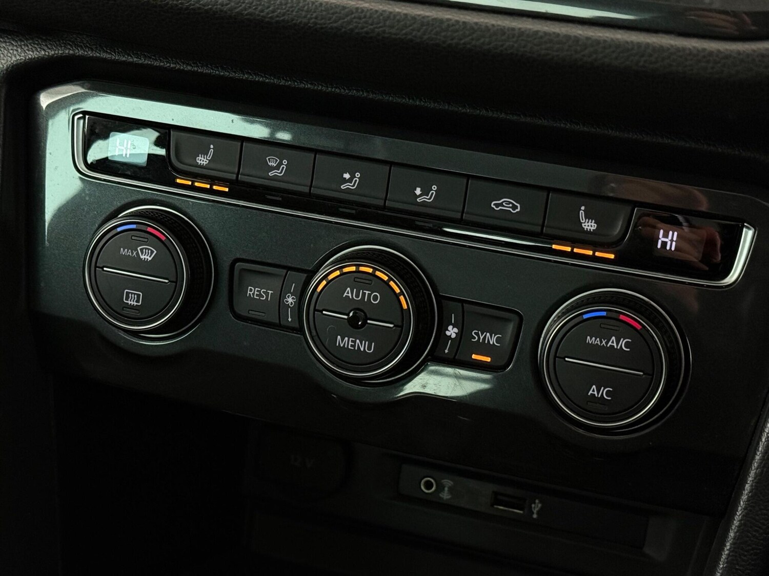 Used Volkswagen Tiguan 2017 for sale - 77799515: Photo 36