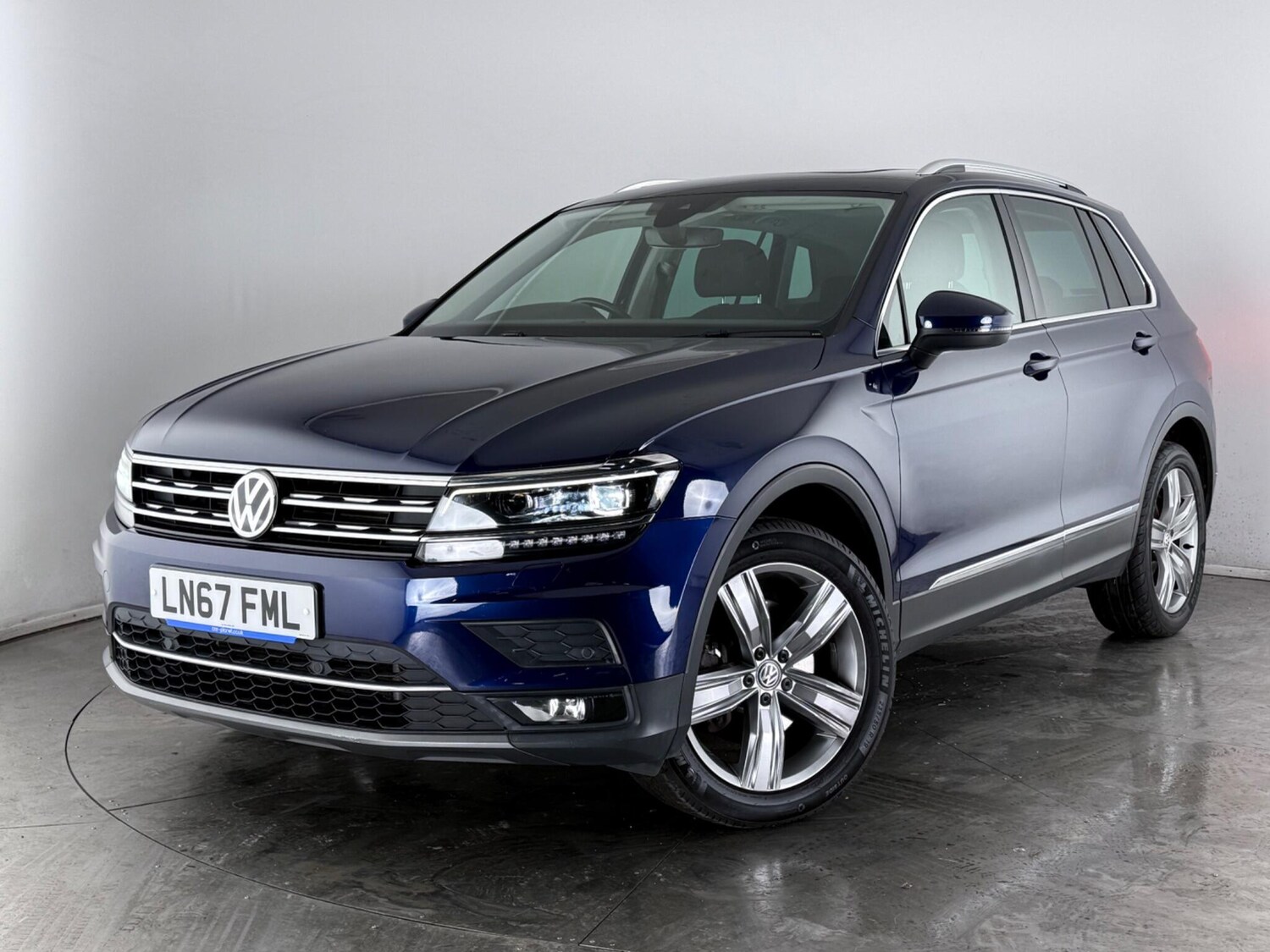 Used Volkswagen Tiguan 2017 for sale - 77799515: Photo 38