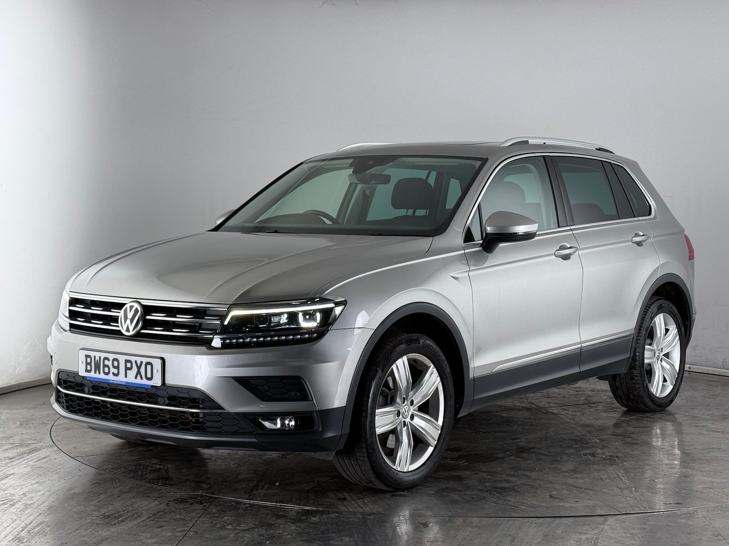 Used Volkswagen Tiguan 2020 for sale - 77182490: Photo 3