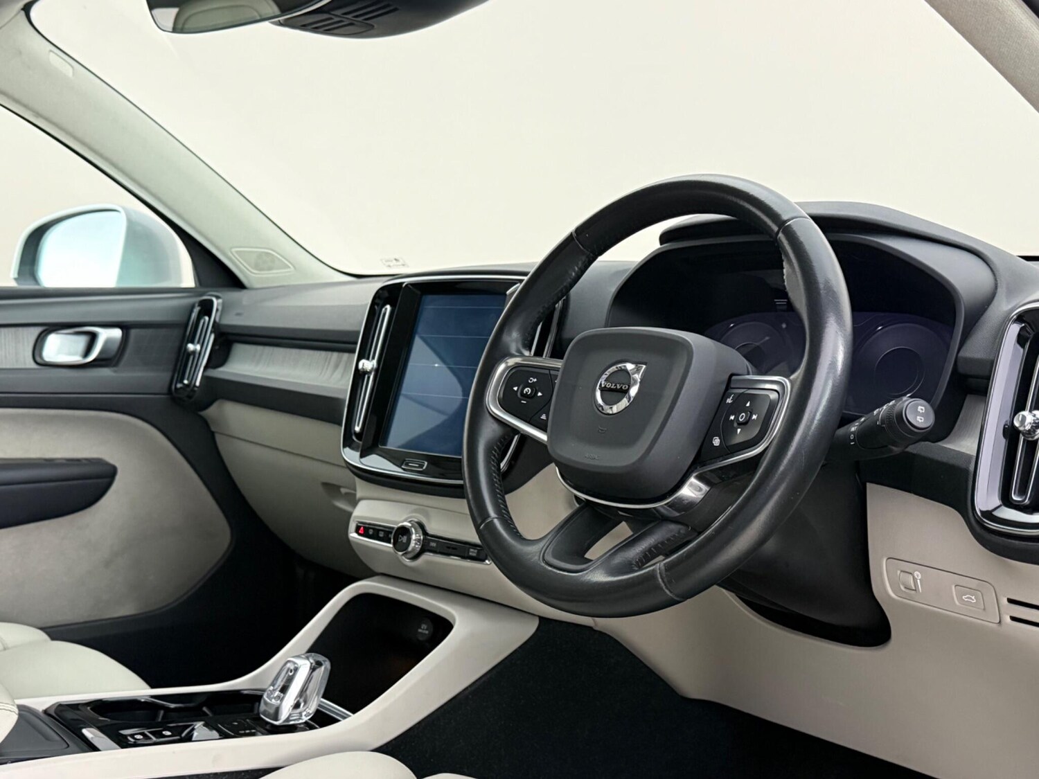 Used Volvo XC40 2020 for sale - 78144164: Photo 11