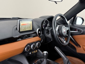 Used Fiat 124 Spider 2017 for sale - 78688042: Photo