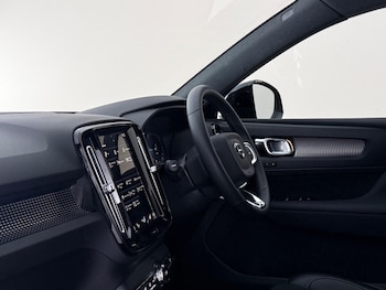 Used Volvo XC40 2022 for sale - 78549347: Photo