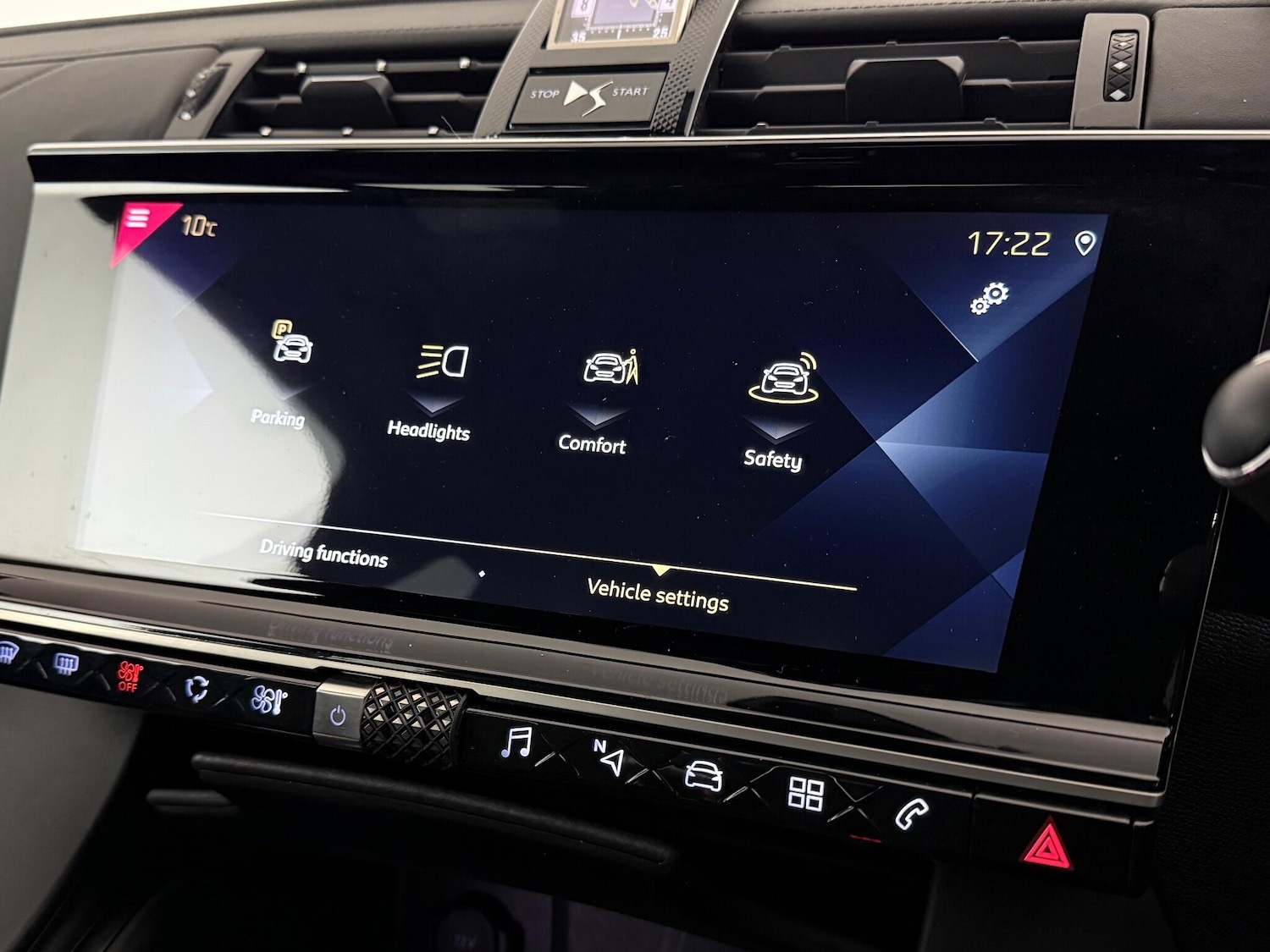 Used DS Automobiles DS 7 Crossback 2018 for sale - 77247016: Photo 23