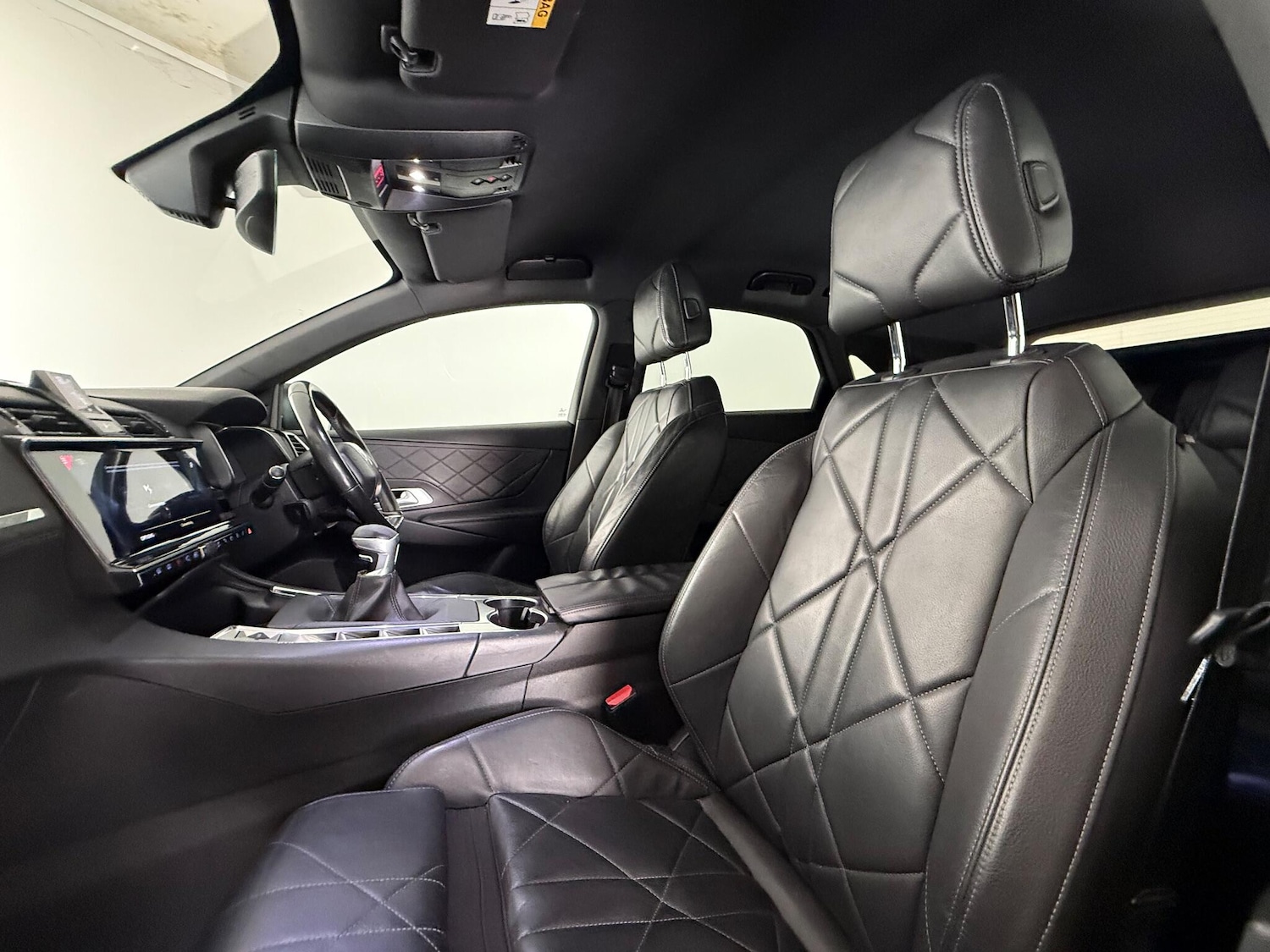 Used DS Automobiles DS 7 Crossback 2018 for sale - 77247016: Photo 9