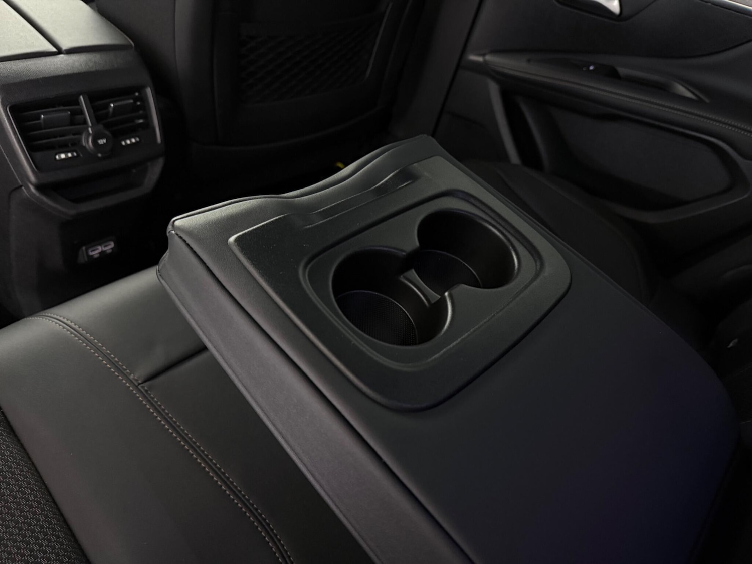 Used Peugeot 3008 2023 for sale - 77684454: Photo 14