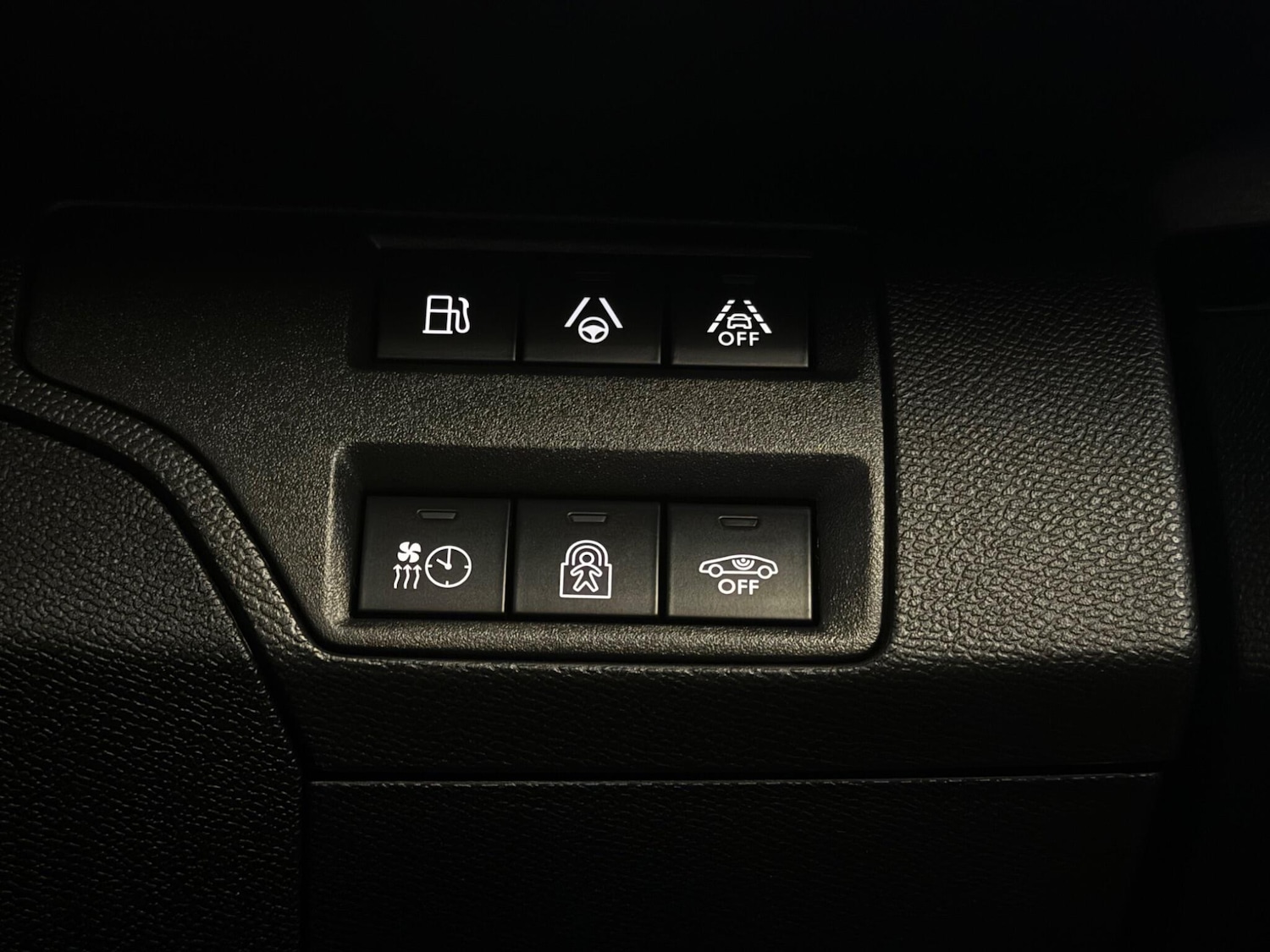 Used Peugeot 3008 2023 for sale - 77684454: Photo 22