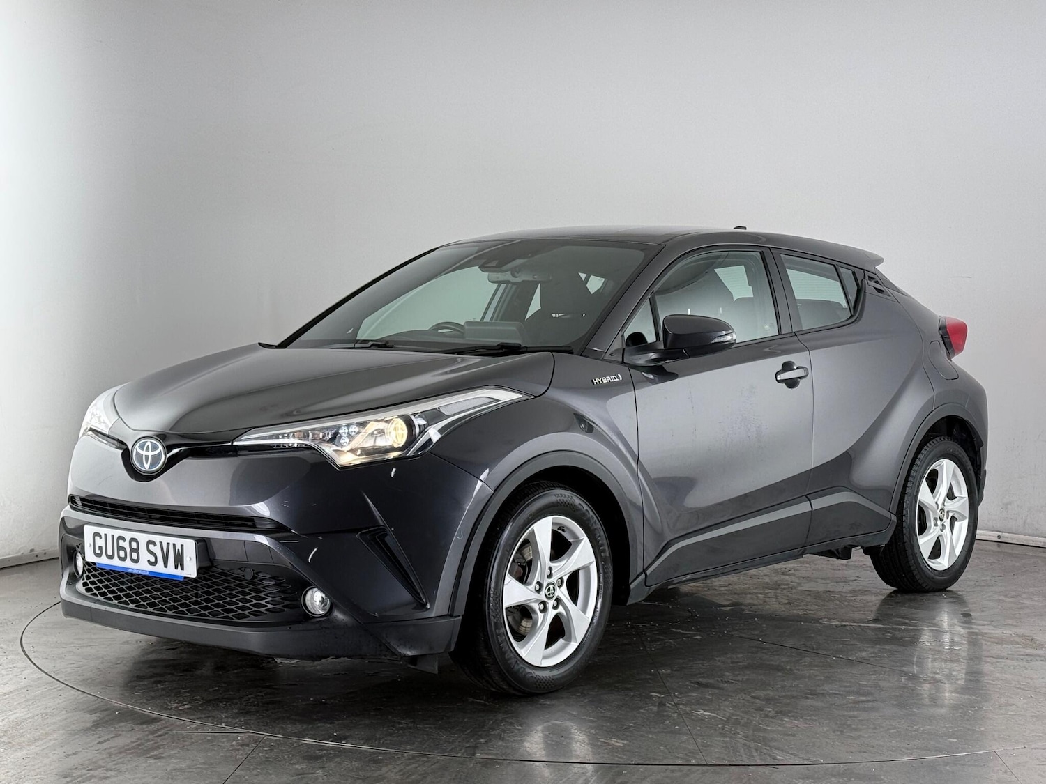 Used Toyota C-HR 2018 for sale - 77259510: Photo 3