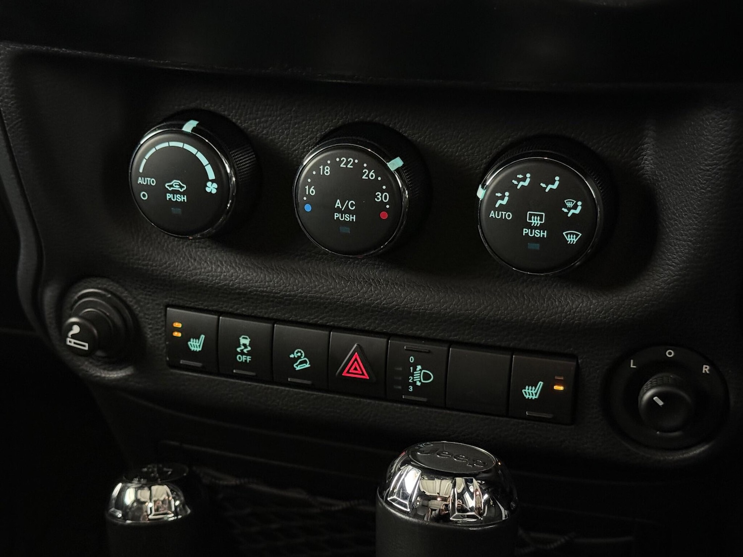 Used Jeep Wrangler 2016 for sale - 77243445: Photo 30