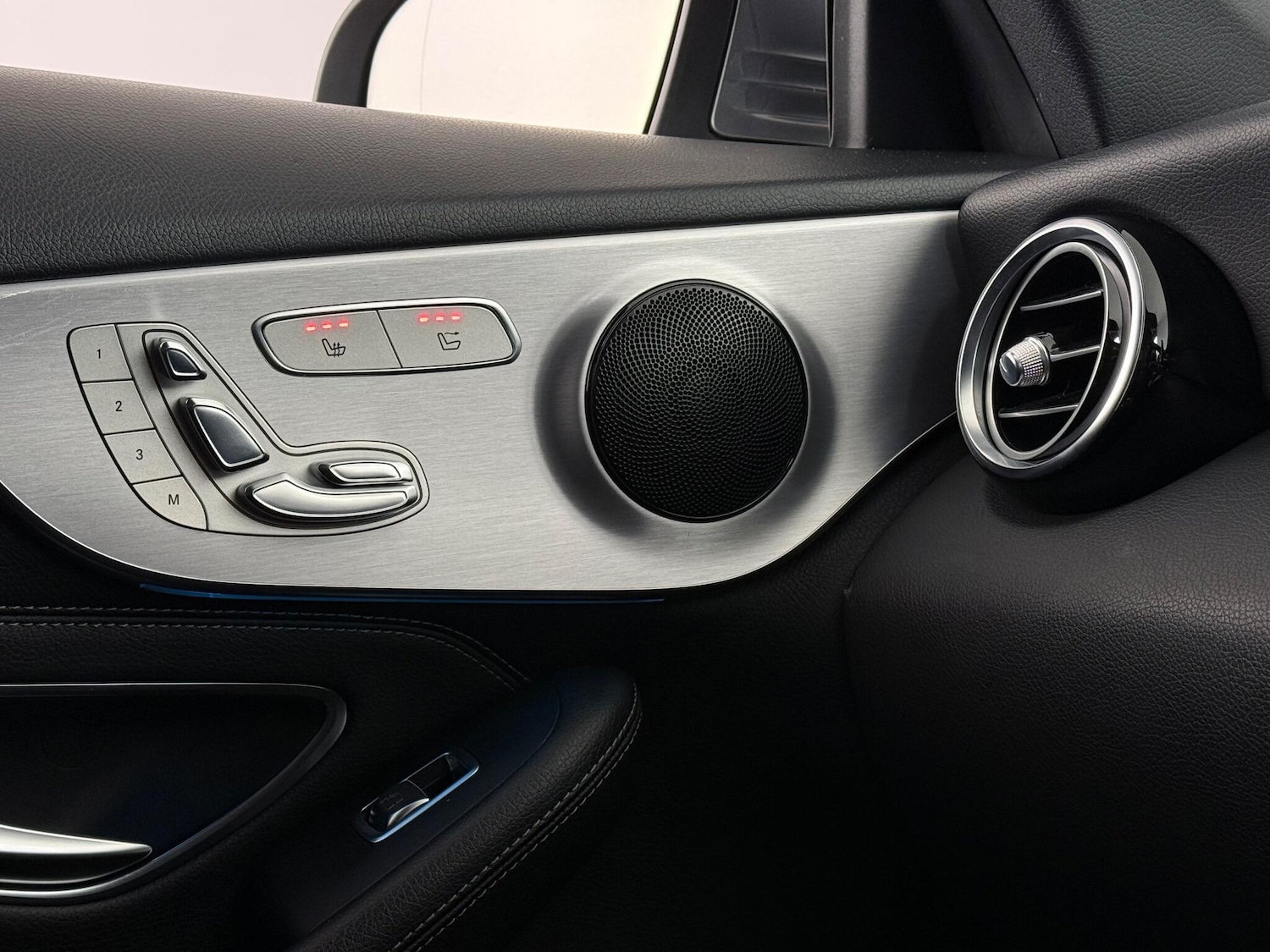 Used Mercedes-Benz C Class 2017 for sale - 77182693: Photo 25