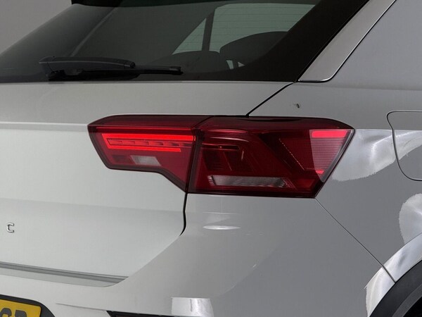 Used Volkswagen T-Roc 2018 for sale - 76039559: Photo 10