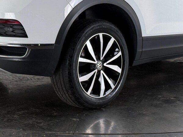 Used Volkswagen T-Roc 2018 for sale - 76039559: Photo 12