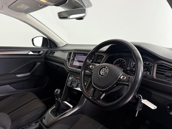 Used Volkswagen T-Roc 2018 for sale - 76039559: Photo 15