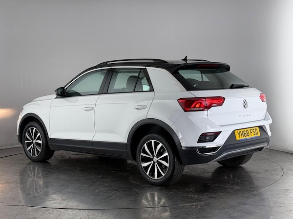 Used Volkswagen T-Roc 2018 for sale - 76039559: Photo 5