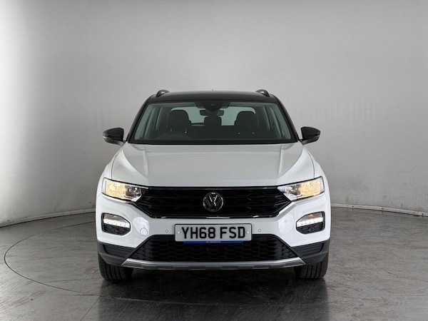 Used Volkswagen T-Roc 2018 for sale - 76039559: Photo 7